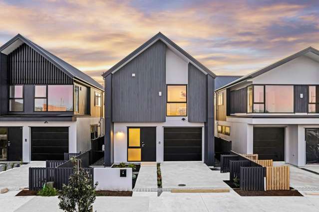 Modern Family Home in Sought-After Karaka Village