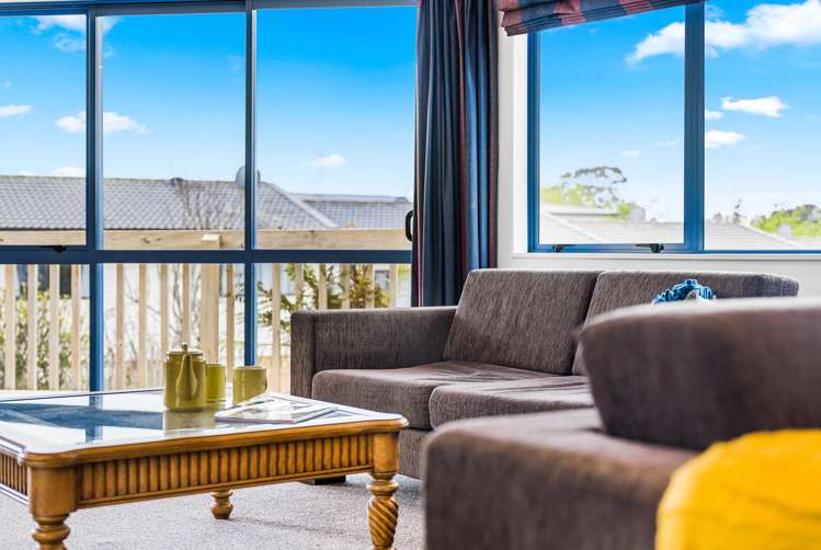 1b Triangle Road Massey_14