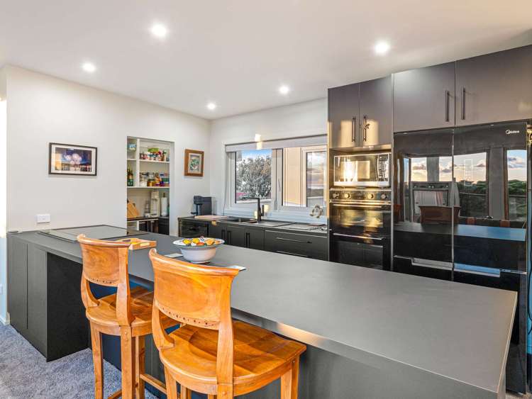 5 Somerset Grove Waitarere Beach_9