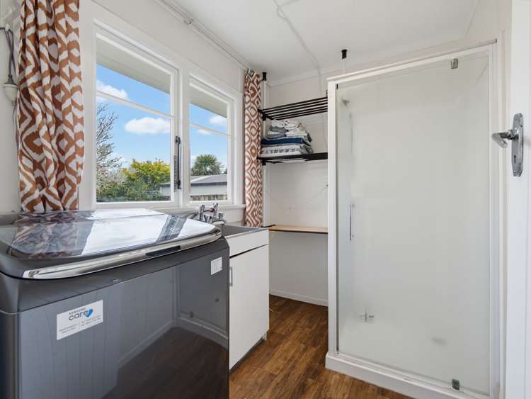 2 Isobel Street Fairy Springs_15