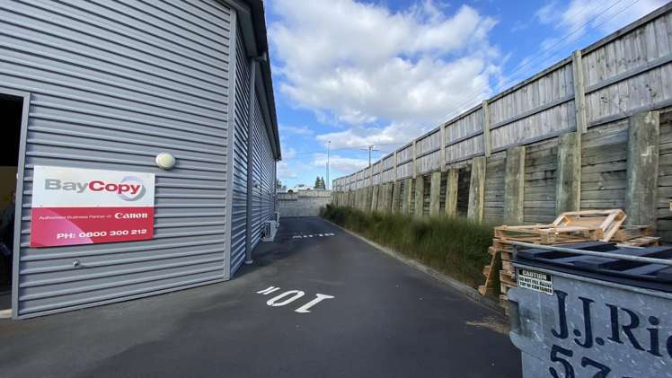 Tenancy 2/51-57 Fifteenth Avenue Tauranga South_12