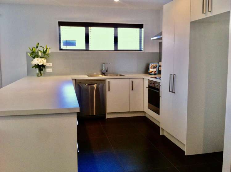38 Kittyhawk Avenue Wigram_3