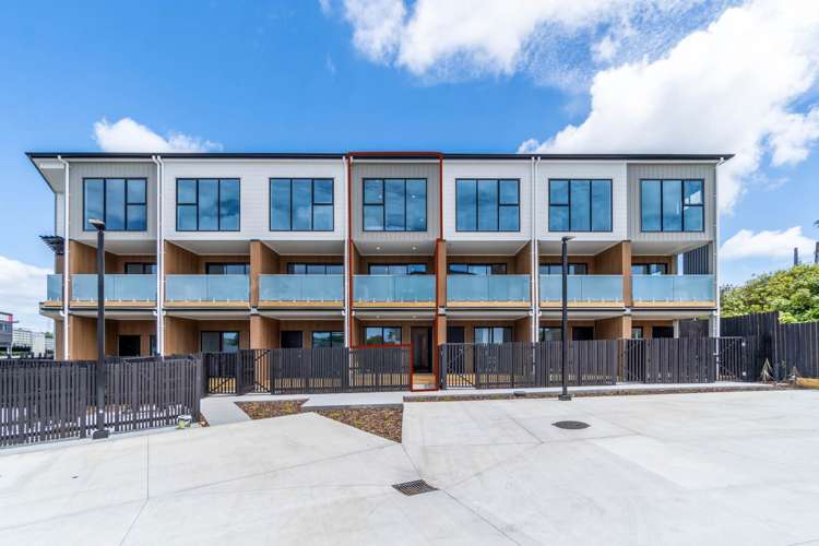 9/25 Griffen Park Road Mount Roskill_16