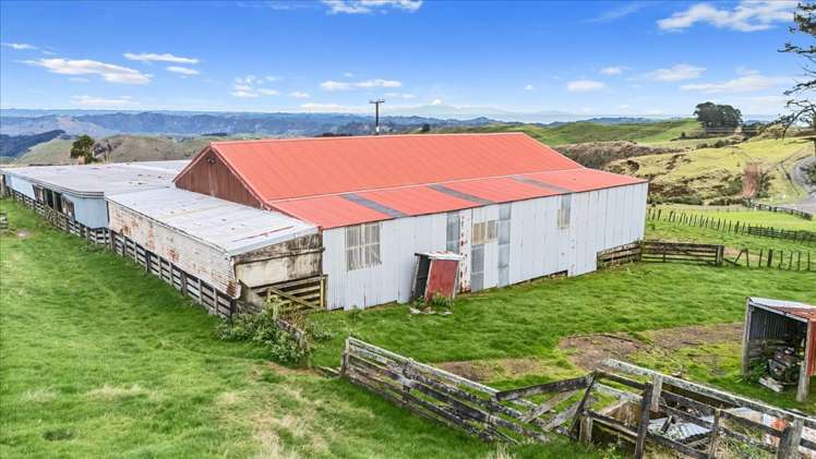 1535 Taumatamaire Road Awakino_24