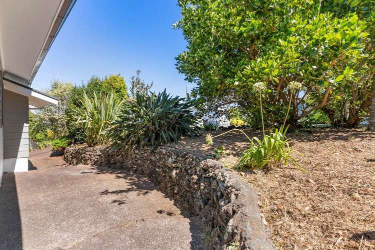 22 Reynolds Place Torbay_30