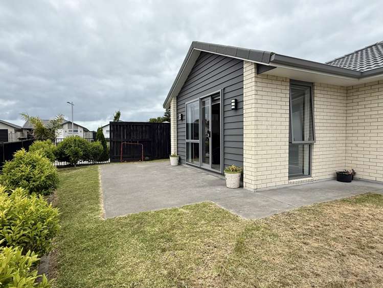 86 Hills View Drive Papamoa_14