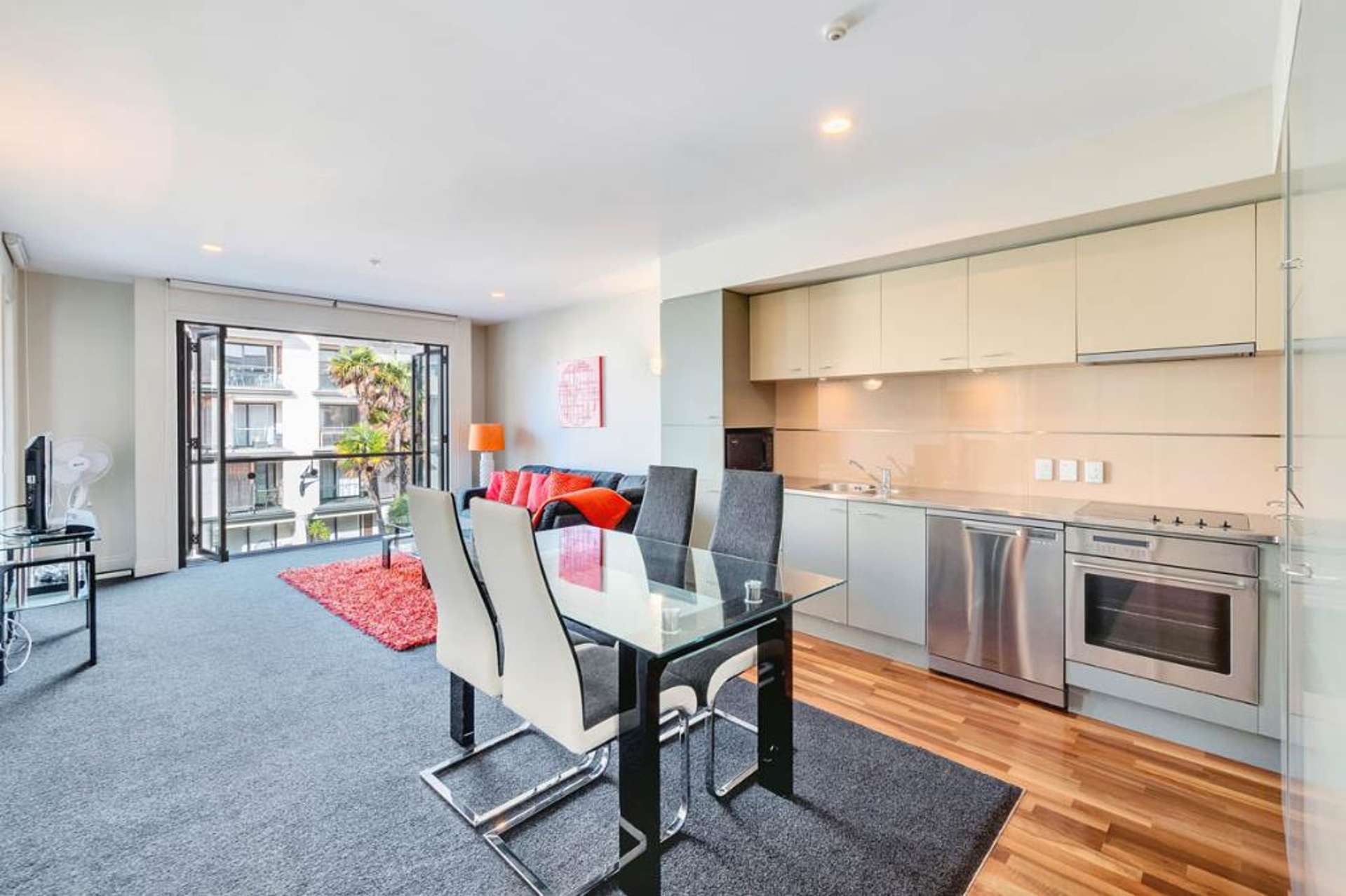 2H/22 Pakenham Street East 10015_0