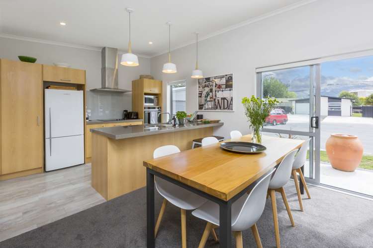 3 Passchendaele Grove Trentham_8