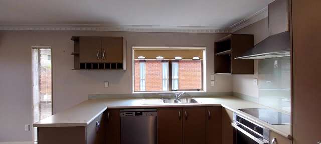 6/54 Wellington Street Howick_3