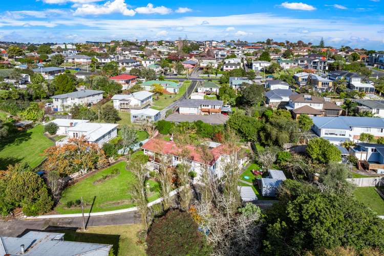 24 Dundee Place Blockhouse Bay_14