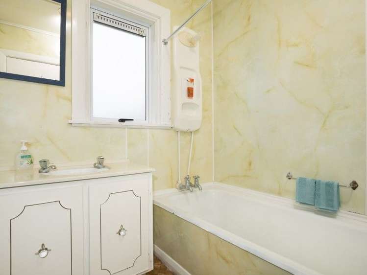 52 Stanley Crescent Beachville_9