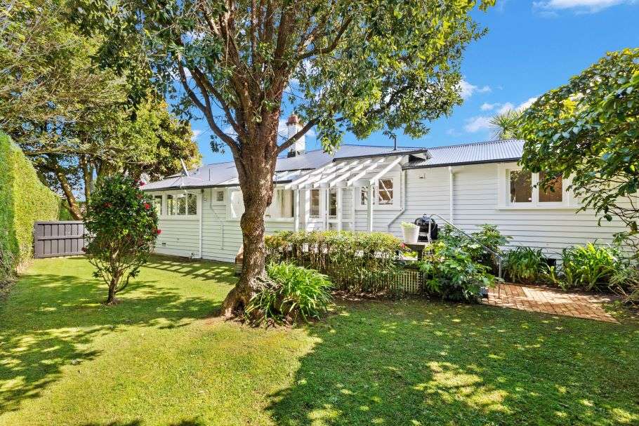 30A & 30B Gardner Road, Epsom