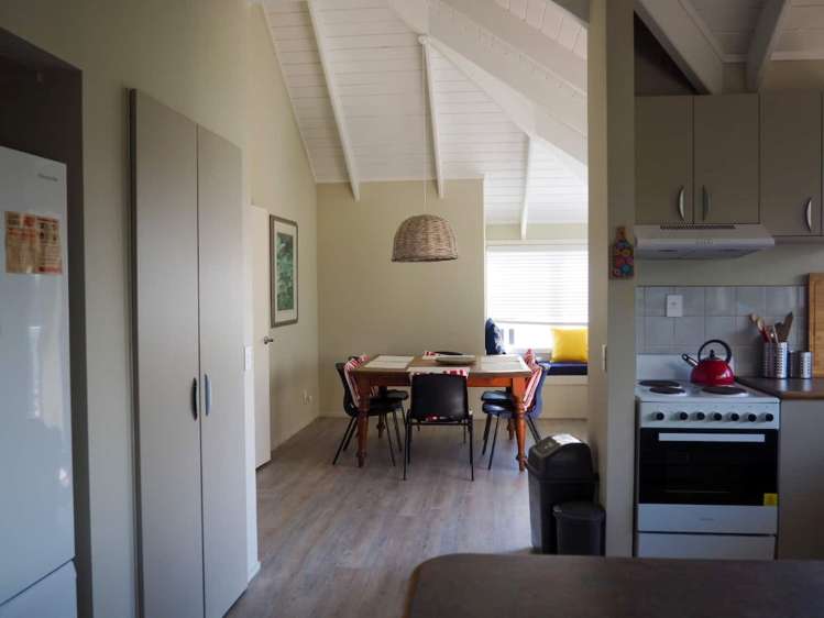 21b Long Street Raglan_1