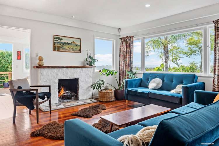 135 Glengarry Road Glen Eden_2