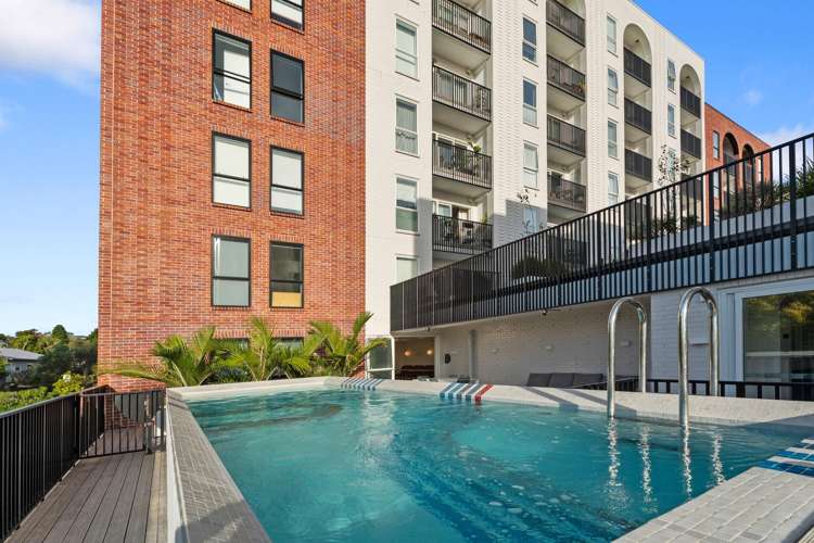 410/1817A Great North Road Avondale_19