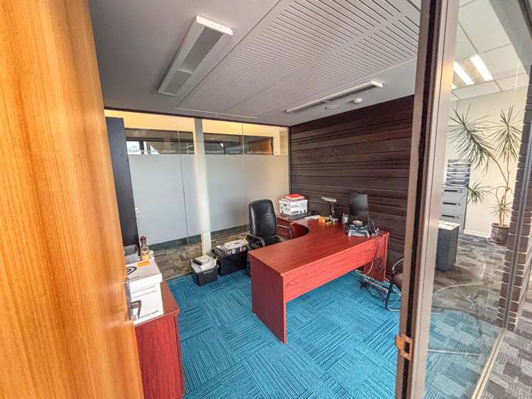 Office 2, 751 Main Street Roslyn_6