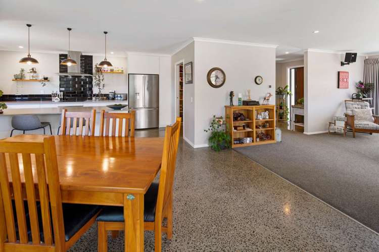 728 Makino Road Halcombe_9