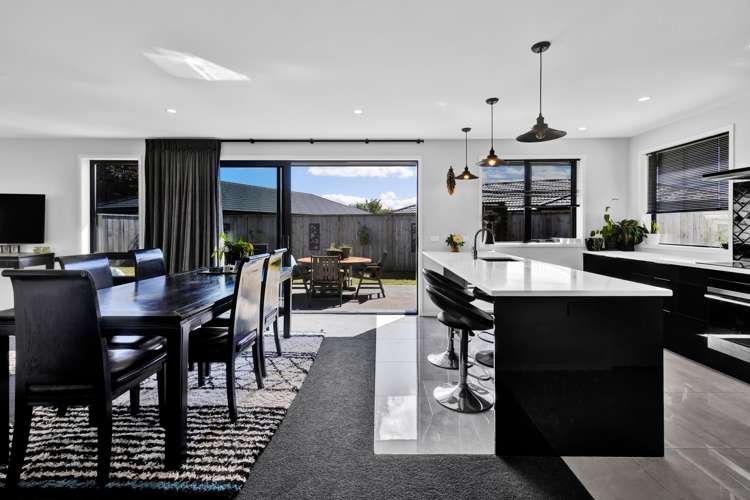 8 Wheki Lane Inglewood_6