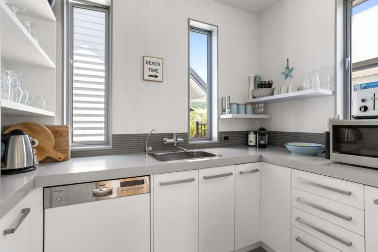 121 Motu Hei Pauanui_11