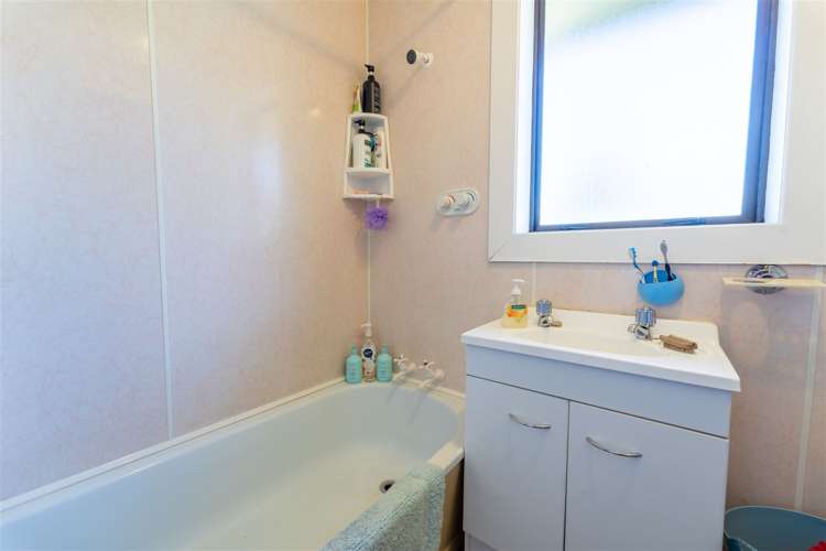 23 Usk Street Marchwiel_9