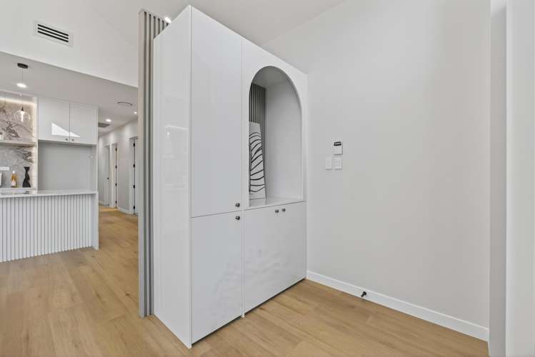 8 Tuwai Crescent Opaheke_14