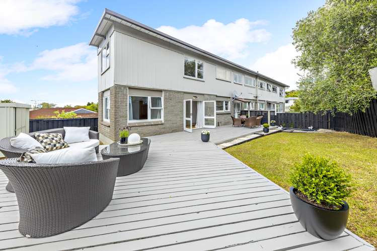 2/3 Hubert Henderson Place Remuera_5