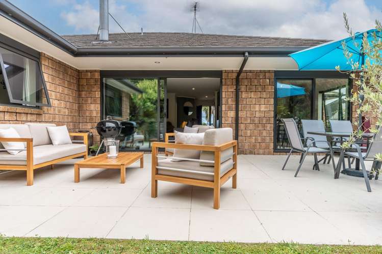 41 Heathfield Avenue Huntington_20