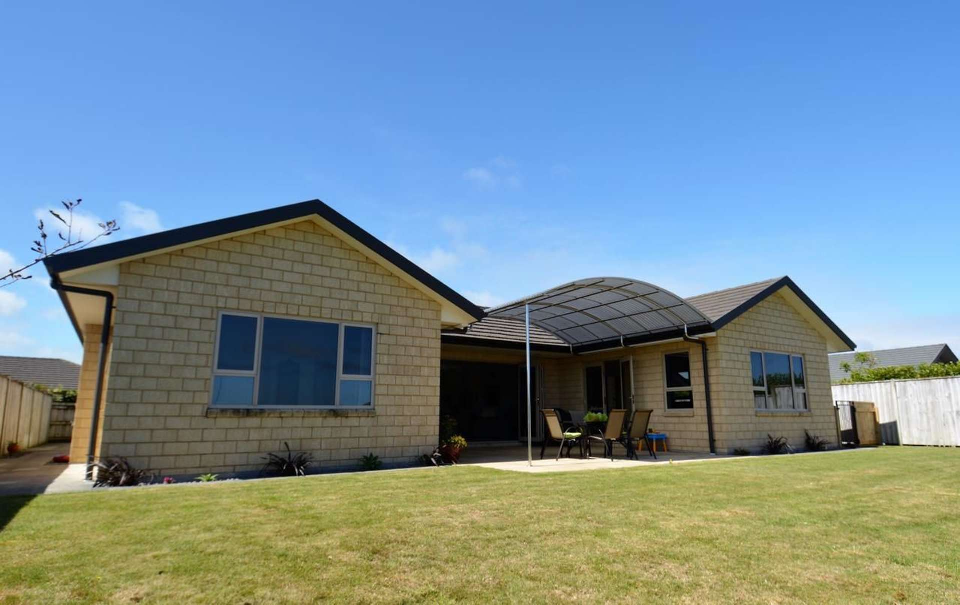 16 Dolphin Parade Bell Block_0