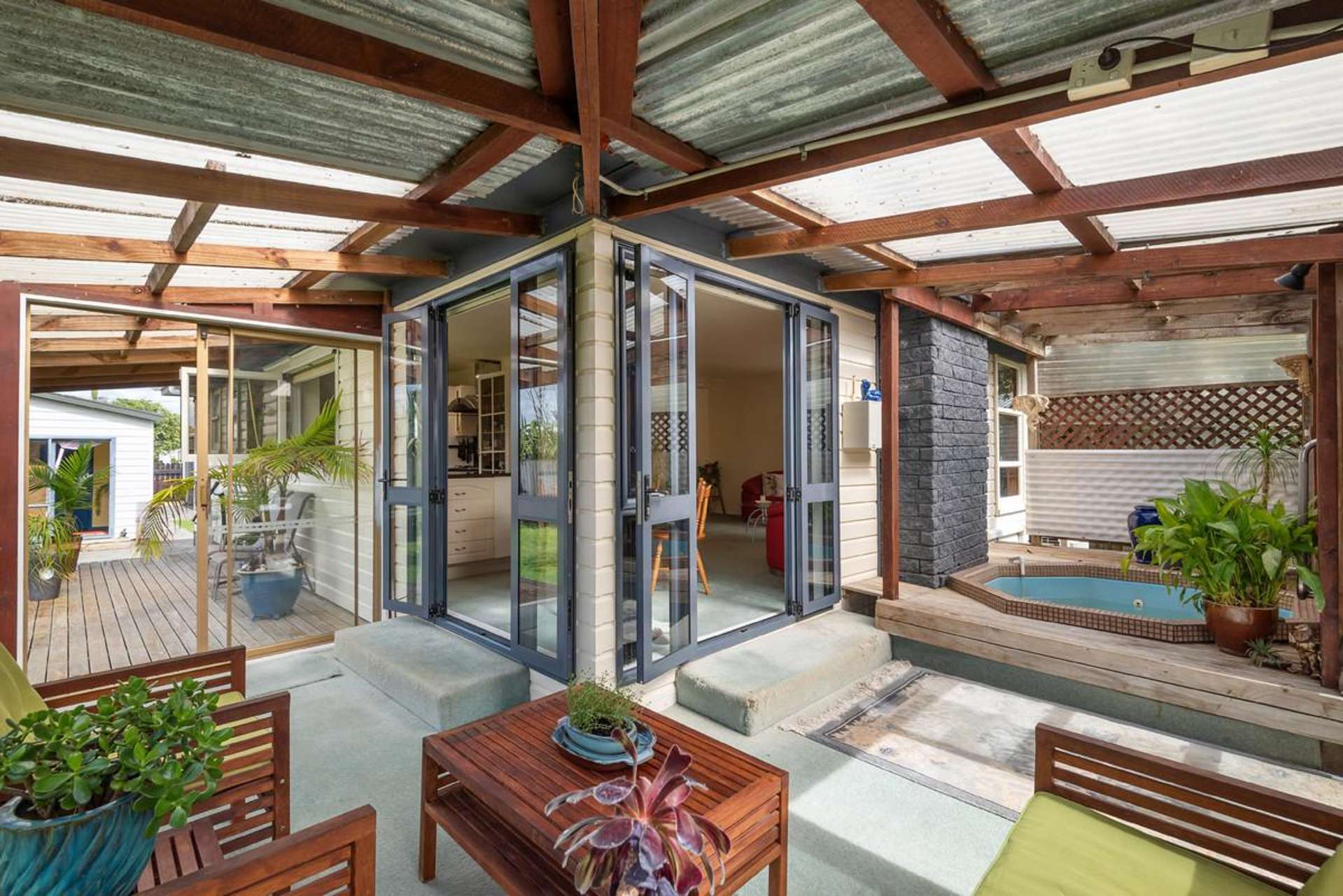 7 Parakai Avenue Parakai_0