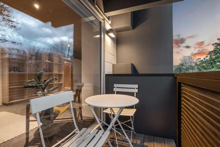3/63 Papanui Road Merivale_1