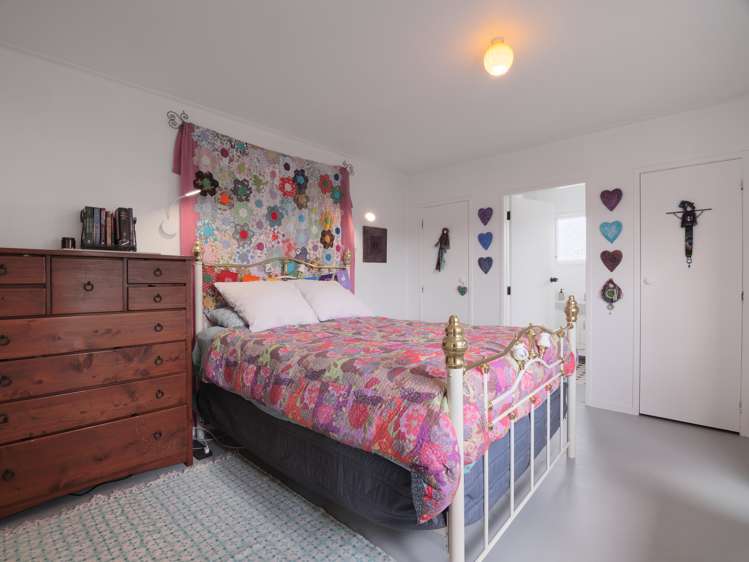 3 Sunny Bay Road Matua_8