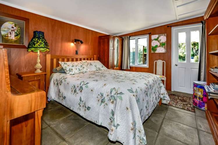 102 Pacific Drive Southbridge_17