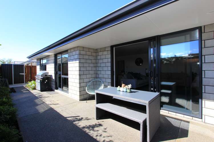 30 Spitfire Drive Burleigh_15