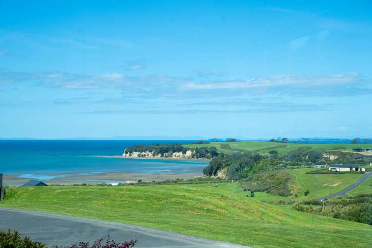 14 Rongoa Road Okura Bush_43