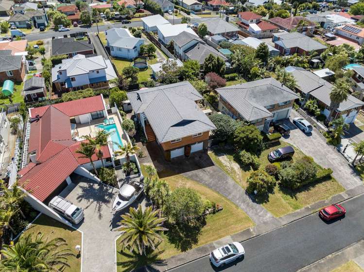 22 Taitua Drive Te Atatu South_38