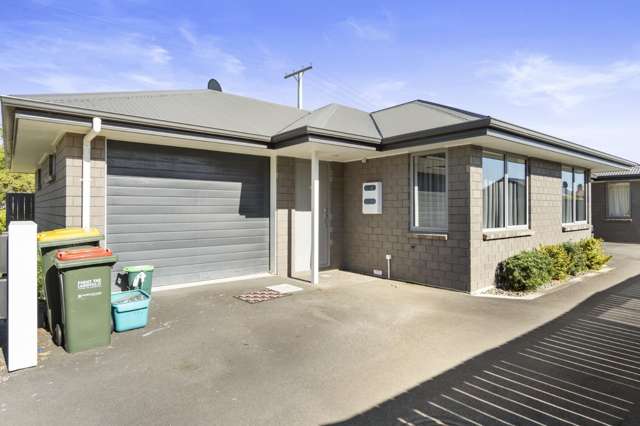 Very tidy 2 bedroom unit