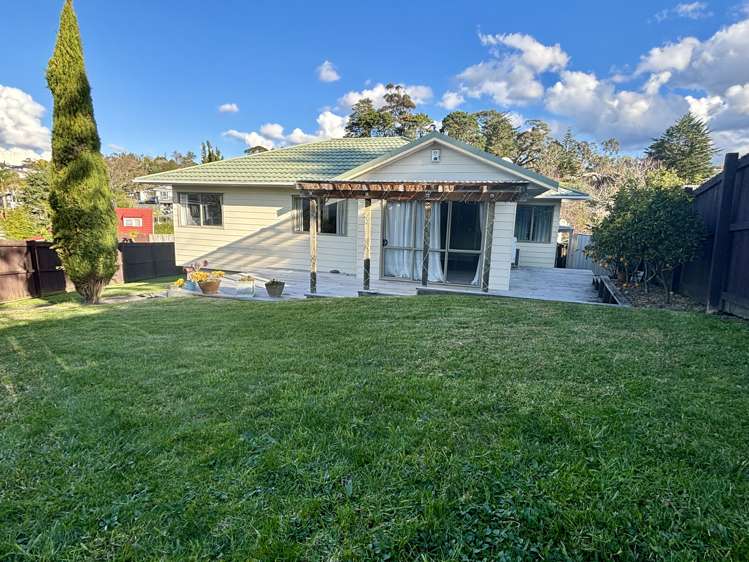 27 Loughanure Place Massey_4