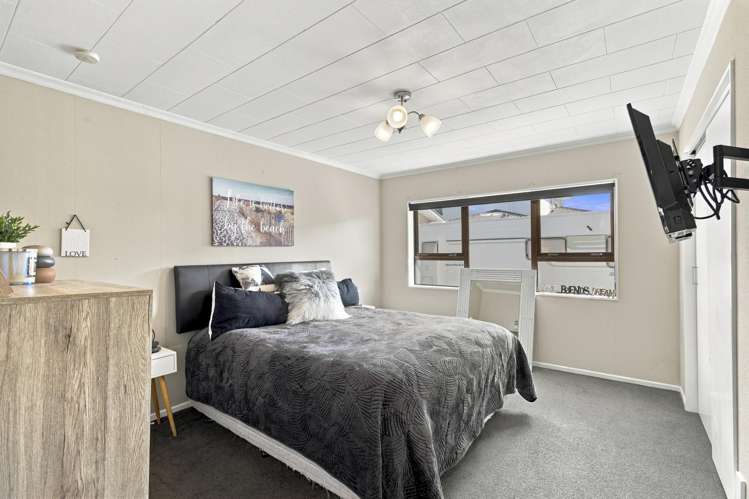 8 Pokaka Place Inglewood_24