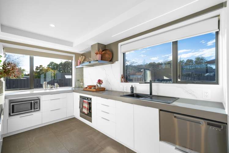 102 Findlay Road Ascot_3