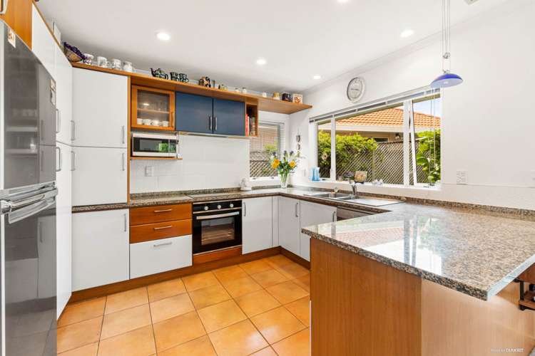 18 Gillett Place Botany Downs_8