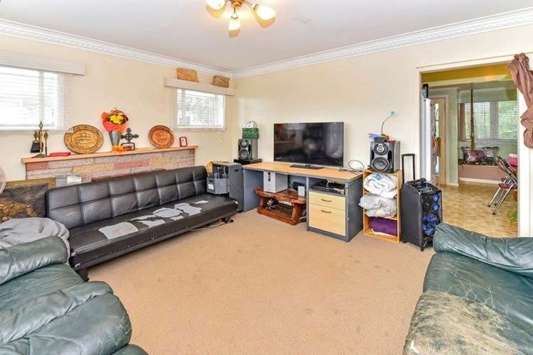 16 Tawa Crescent Manurewa_8