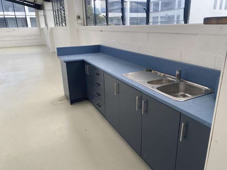 47 Barrys Point Road Takapuna_7