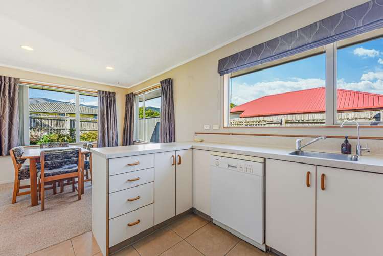 91 Aldinga Avenue Stoke_7