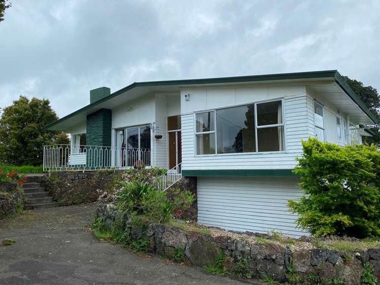 317 Redoubt Road Totara Park_19