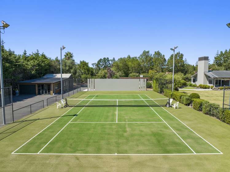 66 Porterfield Road Whitford_31