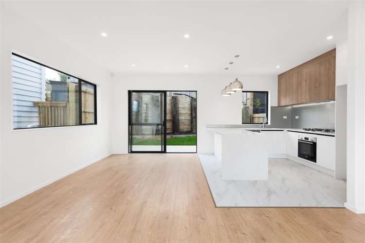 8a Ringi Lane Orewa_24