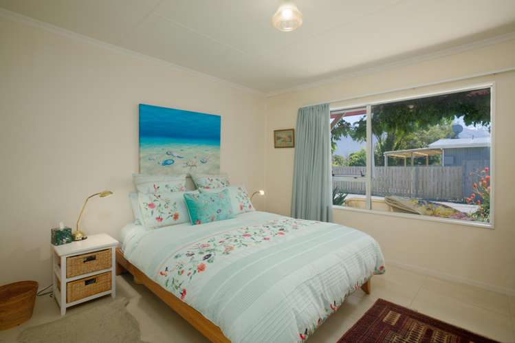 151 & 151a Beach Road Kaikoura_8