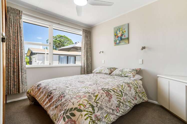 21 Given Grove Pauanui_15