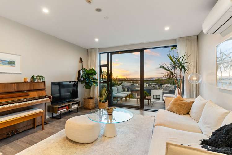 303/2 Onekiritea Road Hobsonville_21