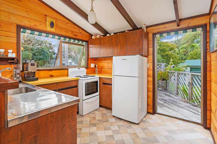 3 Wigmore Crescent Hahei_16